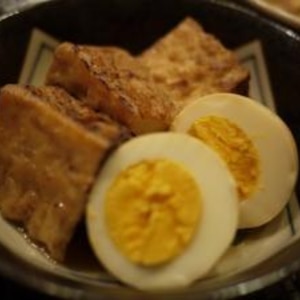 簡単美味しい「　厚揚げと卵の煮物　」